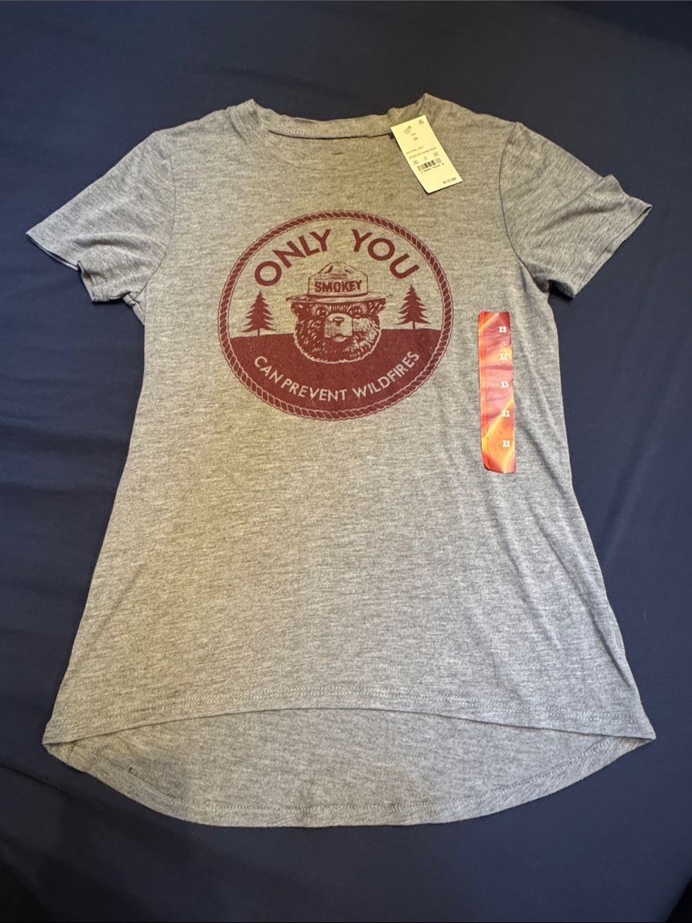 NWT Smokey The Bear graphic tee size XS
